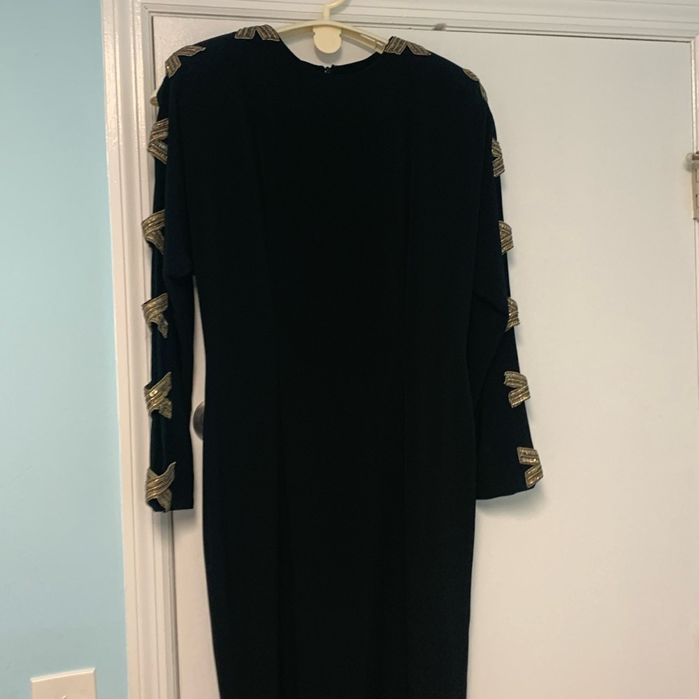 Cut out sleeves with beading criss cross size 6 or 8? call outs